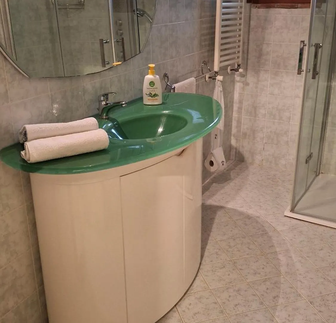 Casina Gialla Fabbricaccia Homestay